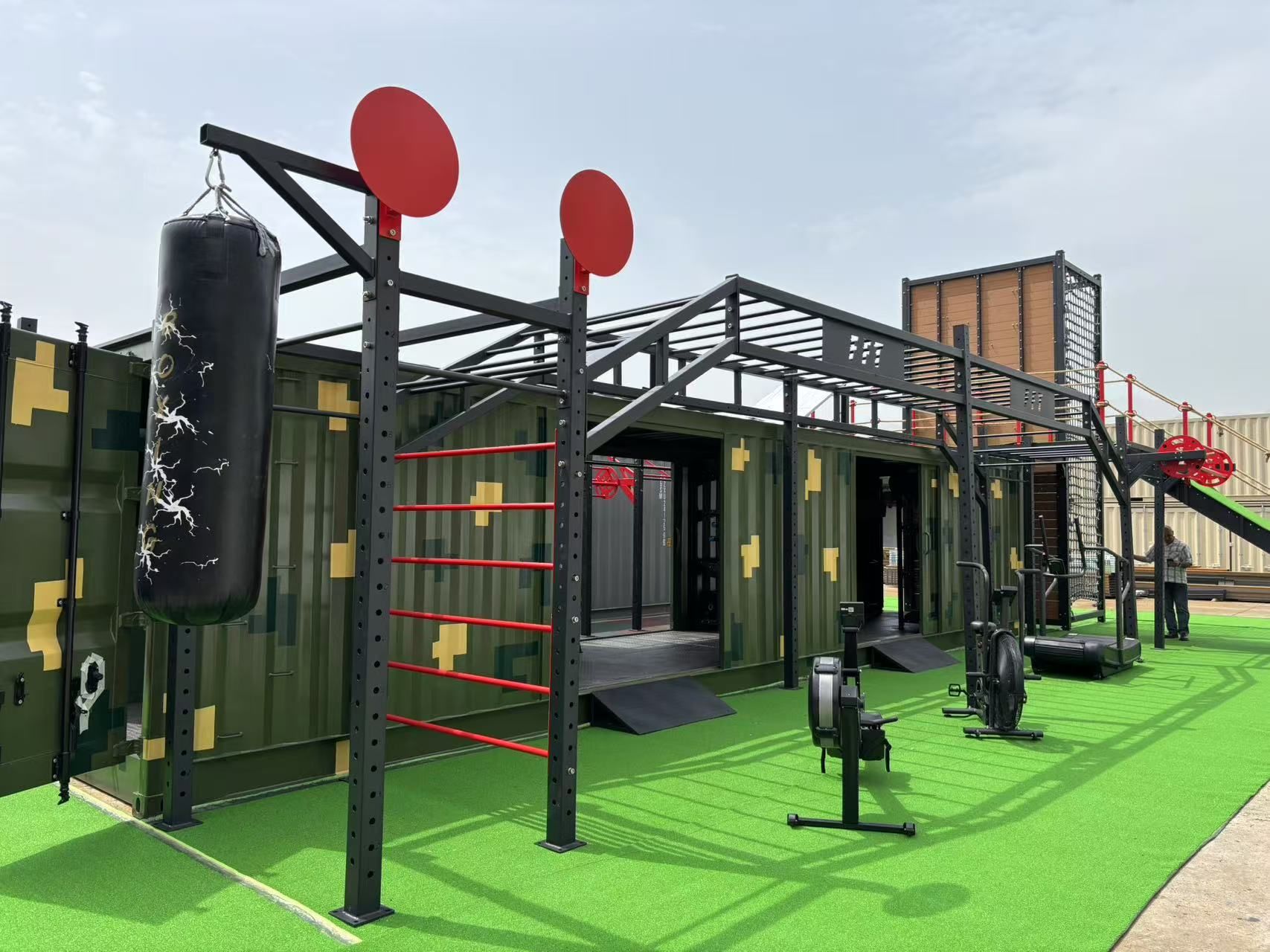 Shipping Container Gym | MANGO